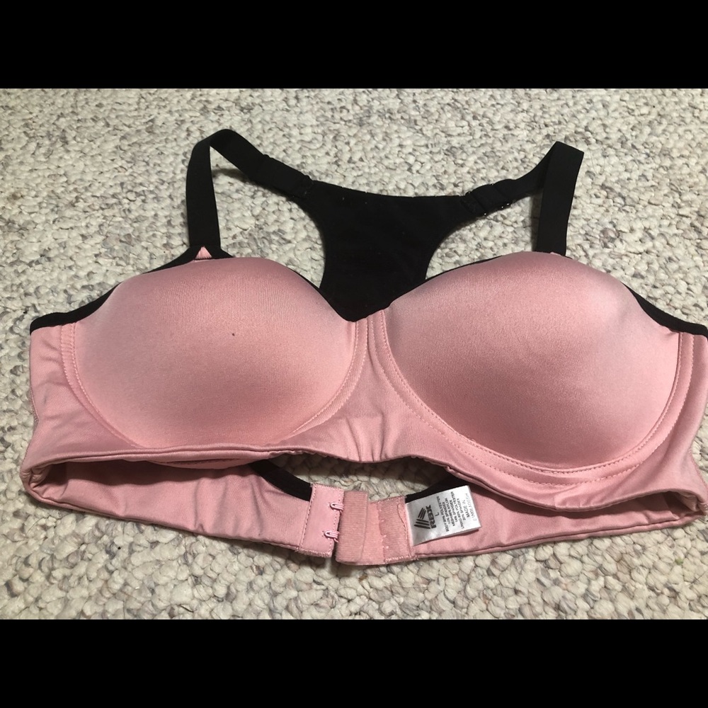 Excellent condition sports bra. Size large. Molded cups
